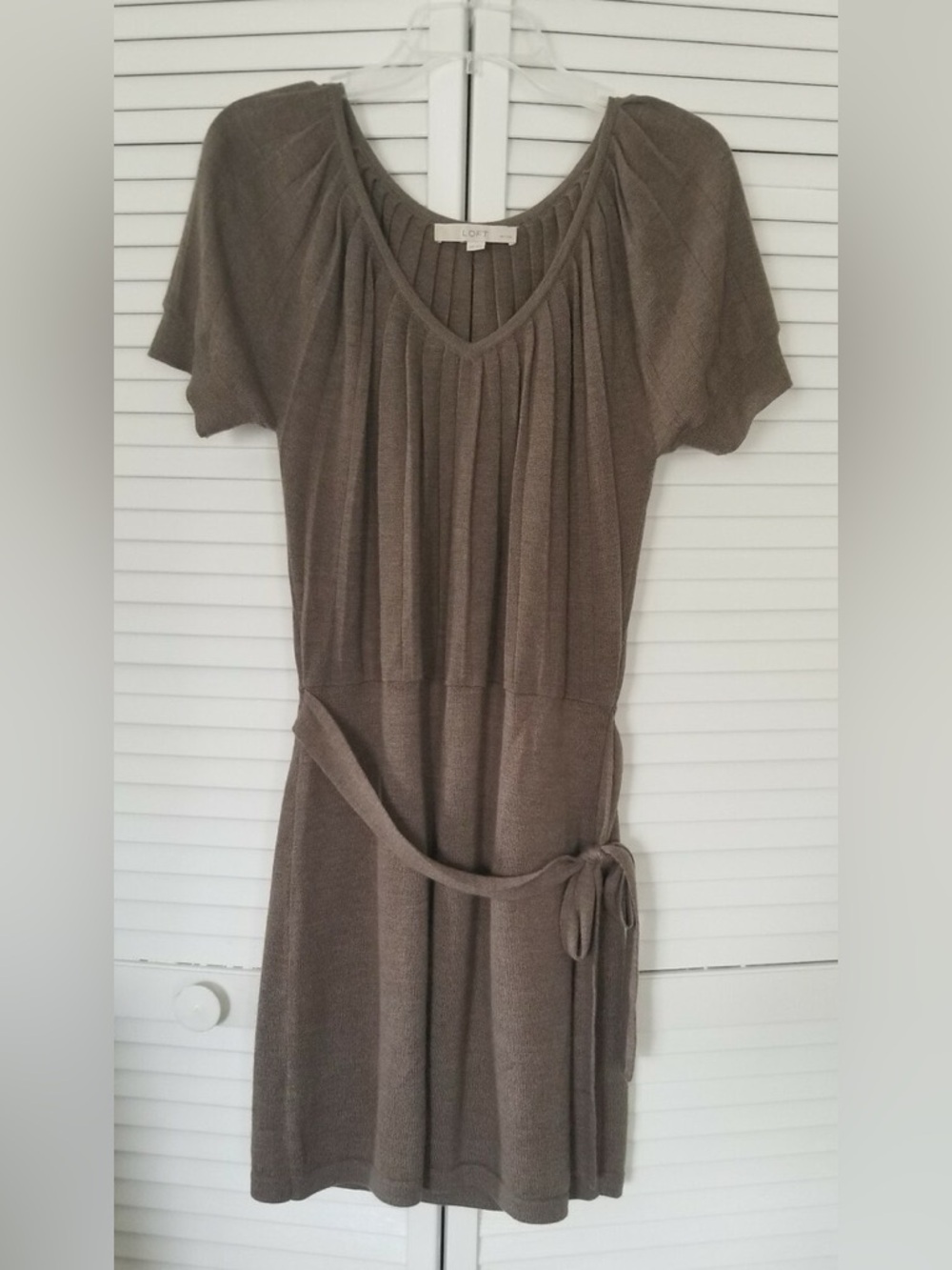 LOFT Taupe Short Sleeve V-Neck Knit Dress with Self Tie